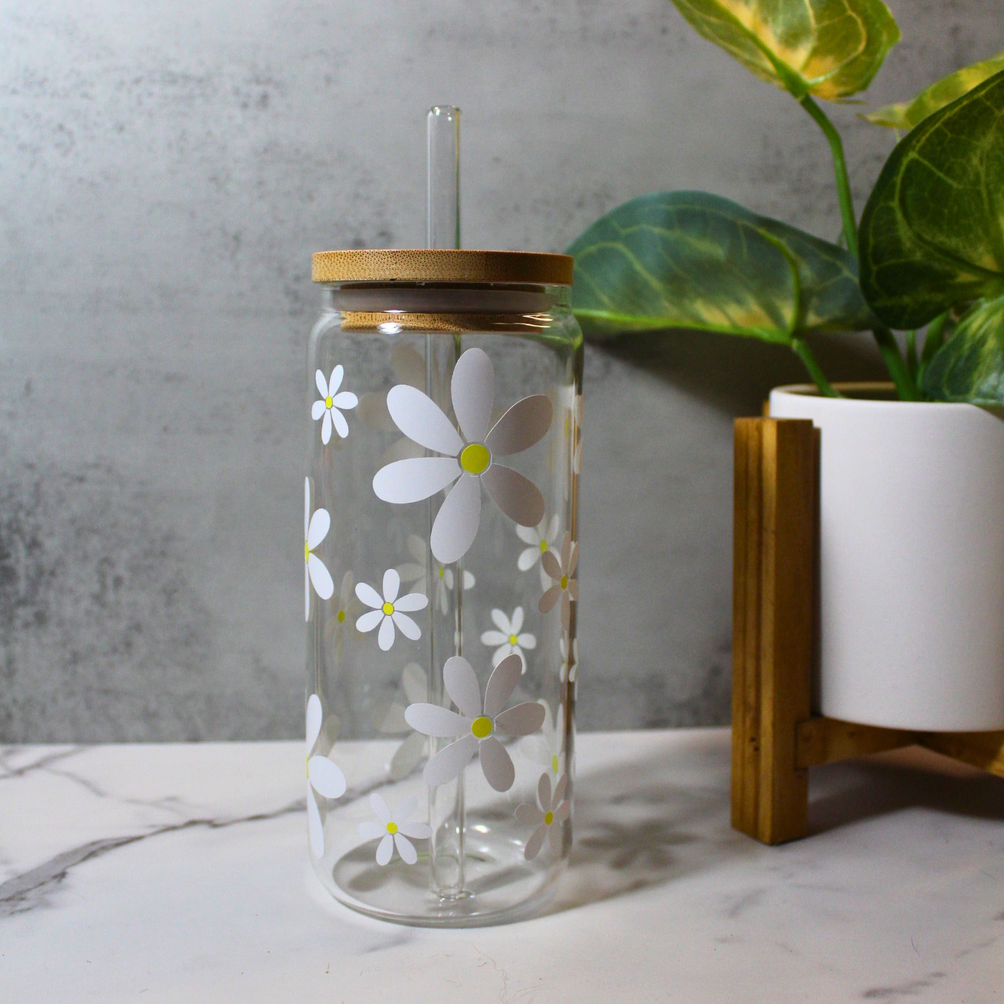 White Daisys Libbey Can Glass