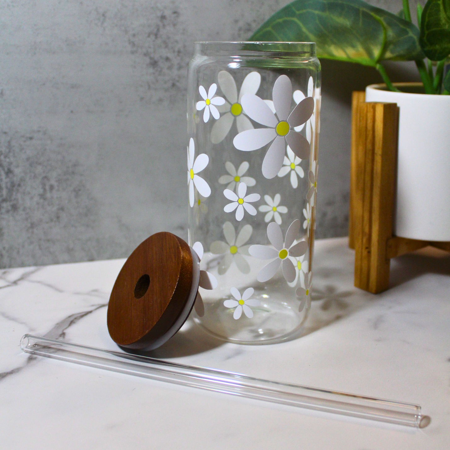 White Daisys Libbey Can Glass