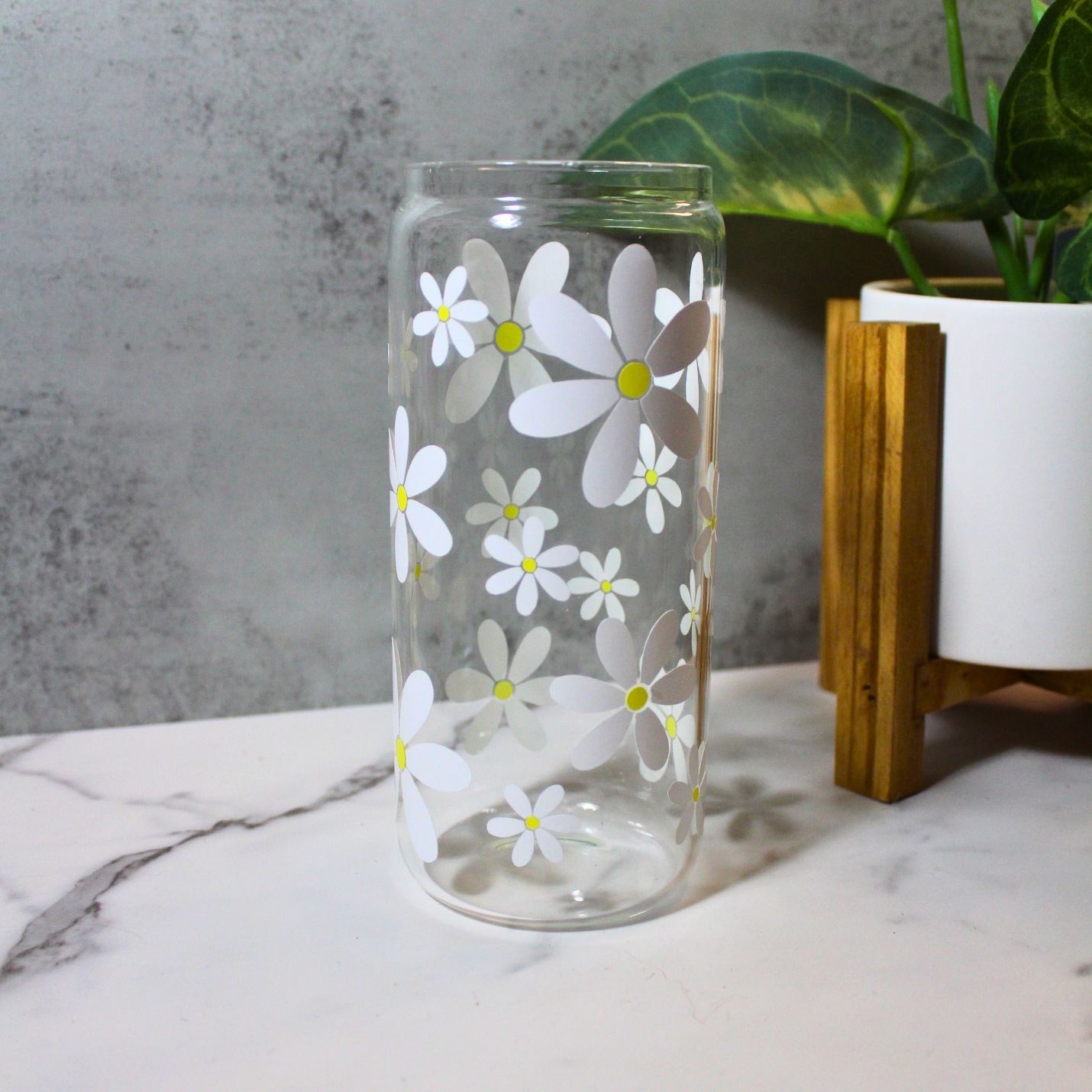 White Daisys Libbey Can Glass